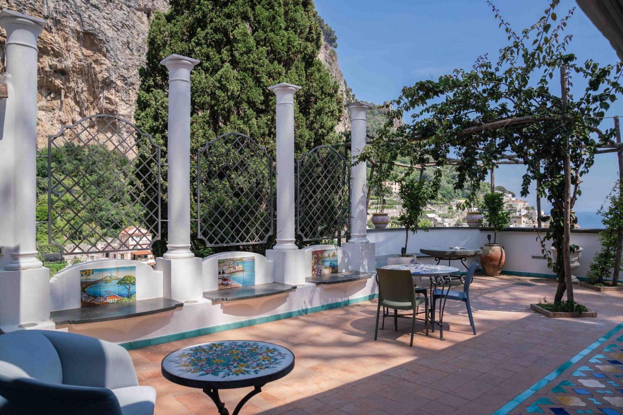 Hotel Villa Annalara Charme And Relax Amalfi Exterior foto